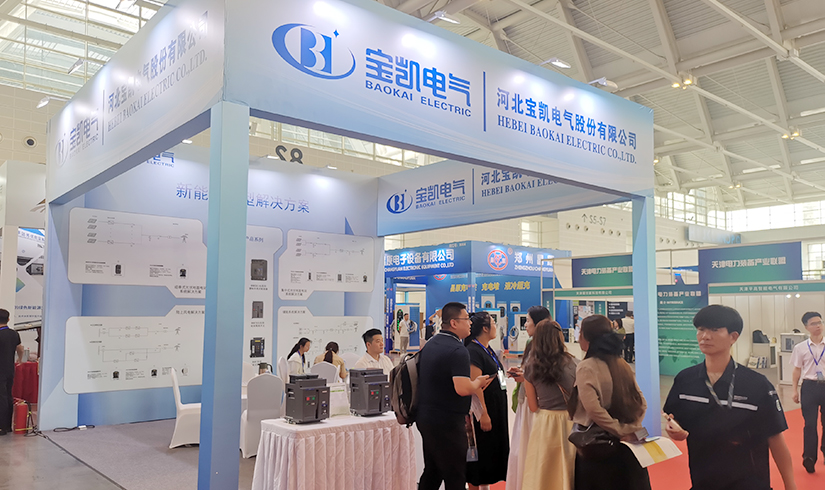 暴击行业天花板！jinnianhui今年会电气硬核技术亮相天津清洁能源展，引央视记者及能源产业巨头现场“挖宝”